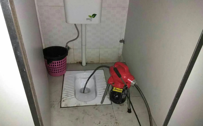 扎鲁特蹲便疏通