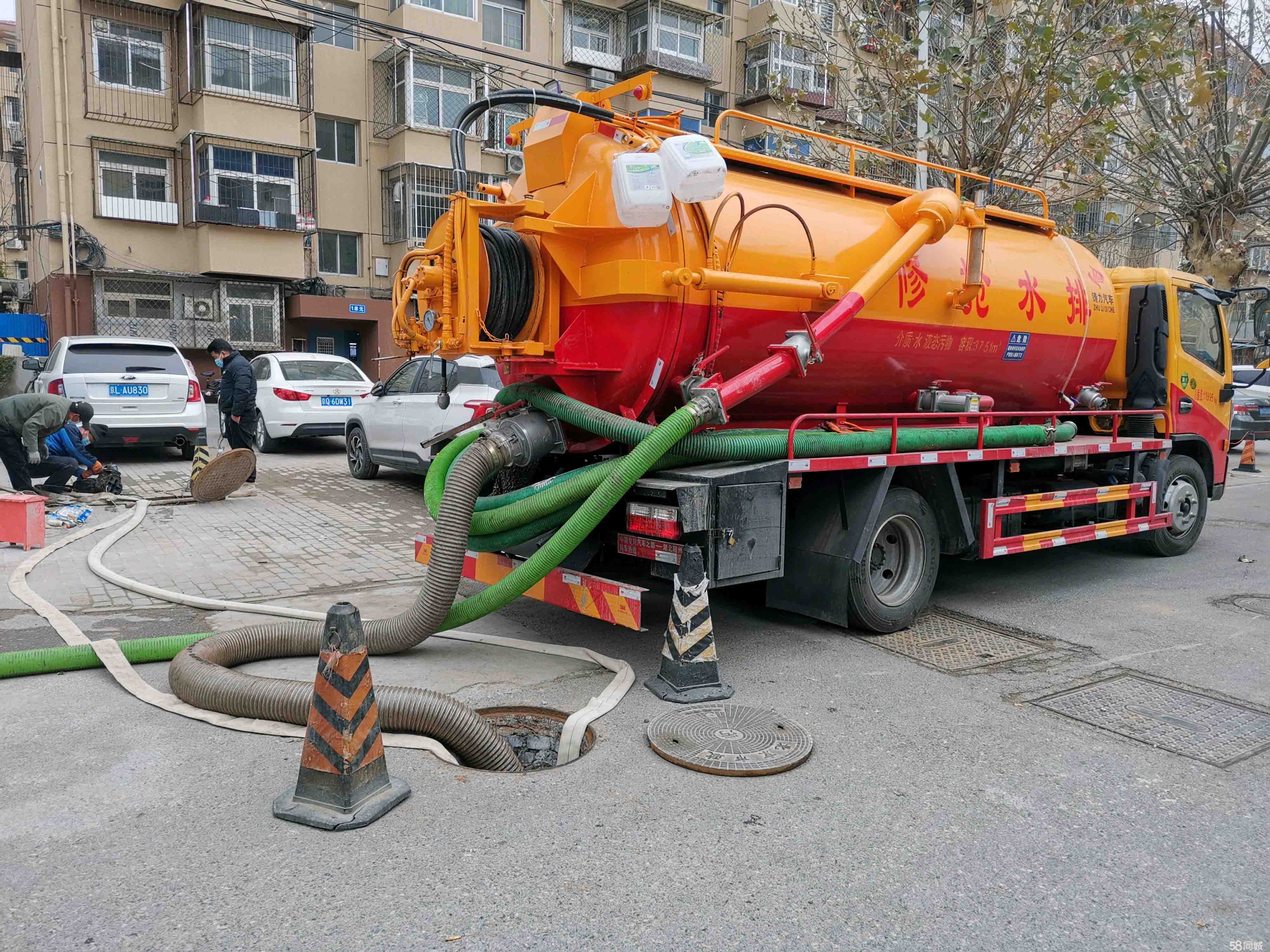 扎鲁特抽粪吸污