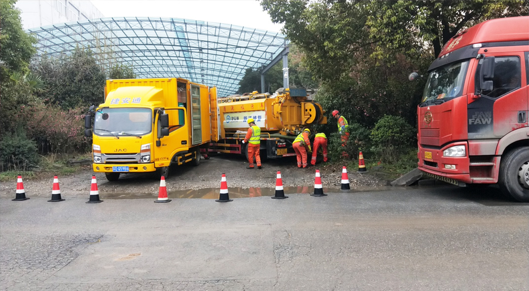 扎鲁特成区雨污水管网“四位一体”检测疏通项目